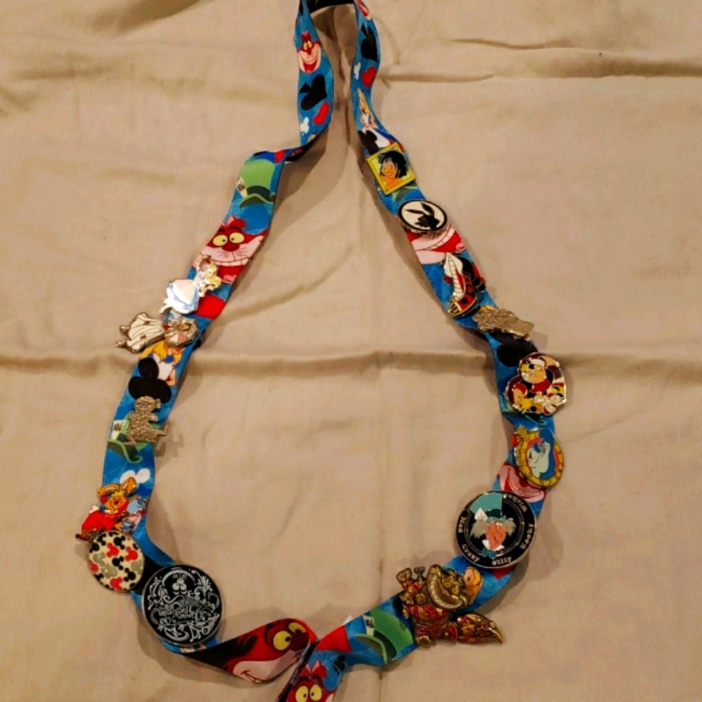 Disney lanyard with 14 pins and card holder